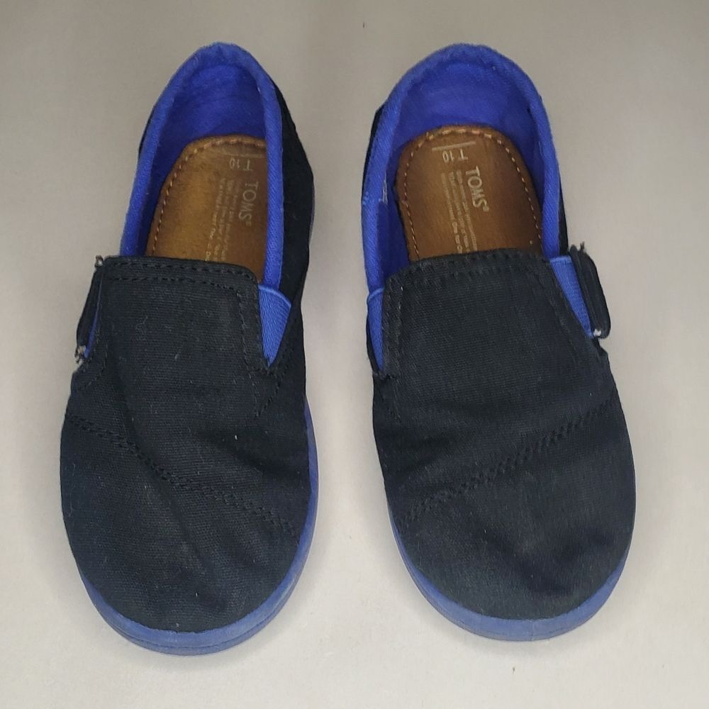 Toms Avalon Classic Toddler Shoe Size 10